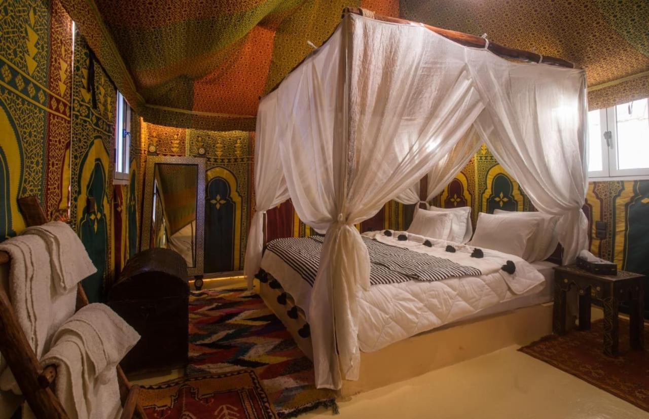 Oasis Luxury Camp Hotel Merzouga Bagian luar foto